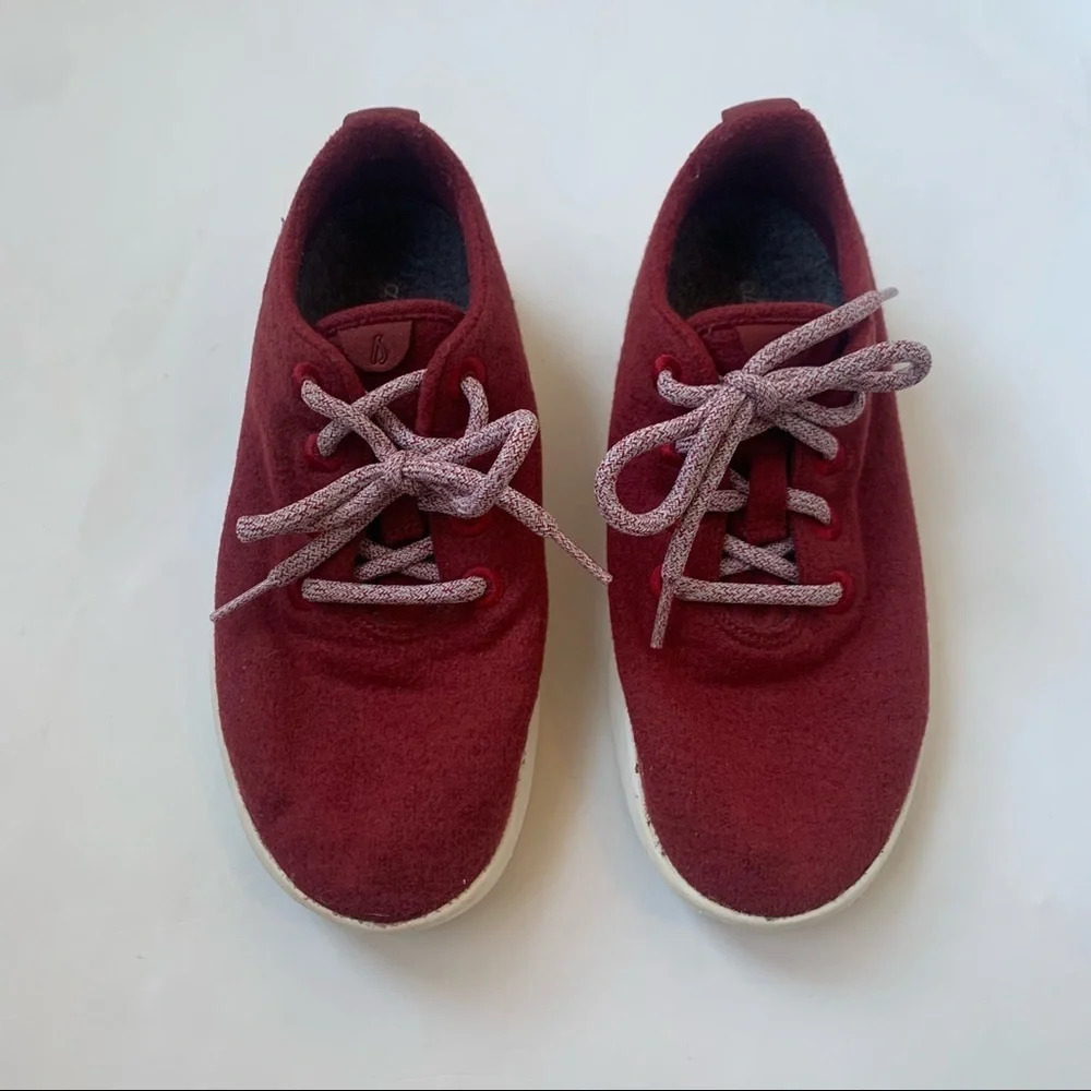 Women's Allbirds Wool Runners Chili Red size 7